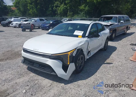 2025 Kia K4 Lxs из США, поврежденный, VIN 3KPFT4DE9SE104267